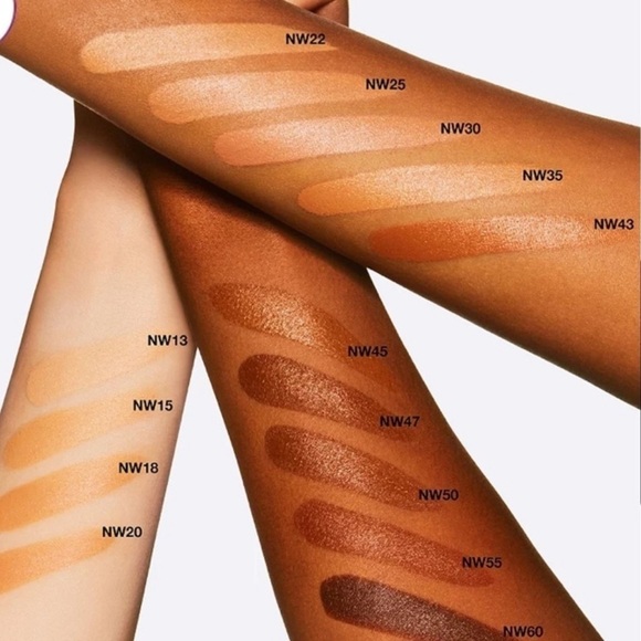 MAC NW18 Studio Fix Soft Matte Foundation Stick - Picture 3 of 7